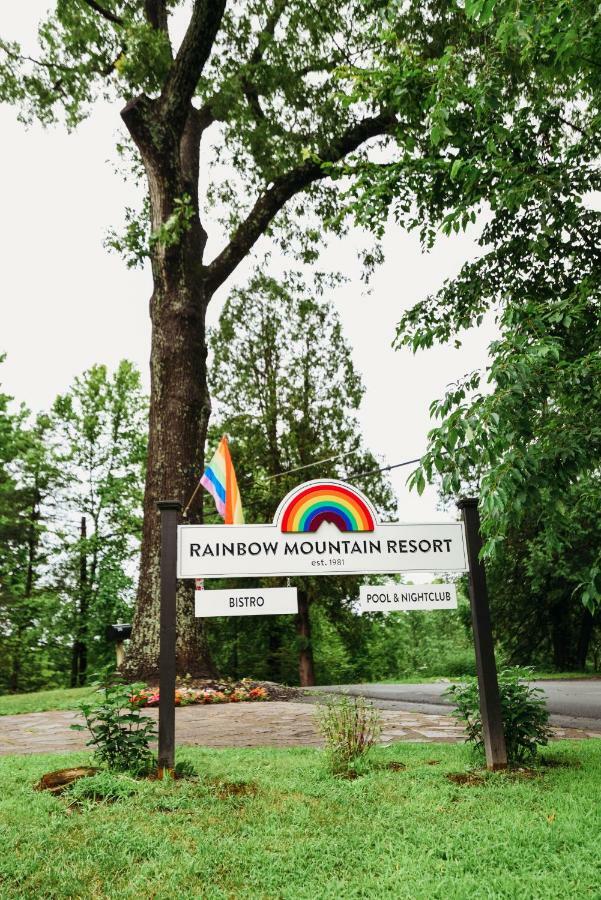 איסט סטרודסבורג Rainbow Mountain Resort - Lgbtq Friendly מראה חיצוני תמונה