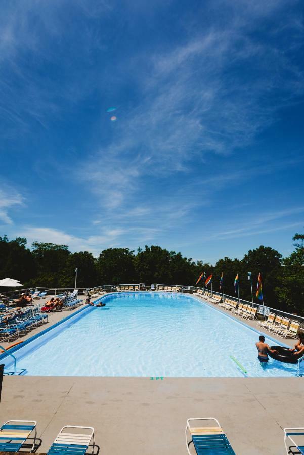 איסט סטרודסבורג Rainbow Mountain Resort - Lgbtq Friendly מראה חיצוני תמונה