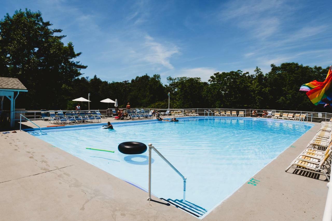 איסט סטרודסבורג Rainbow Mountain Resort - Lgbtq Friendly מראה חיצוני תמונה